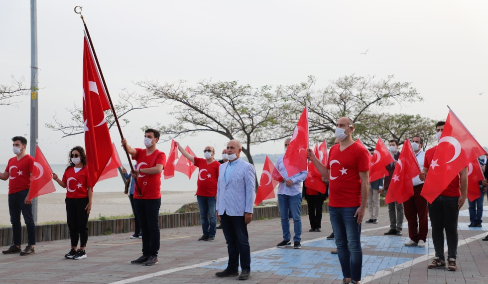 Saatler 19:19’u gösterdiğine tek ses, tek yürek oldular!