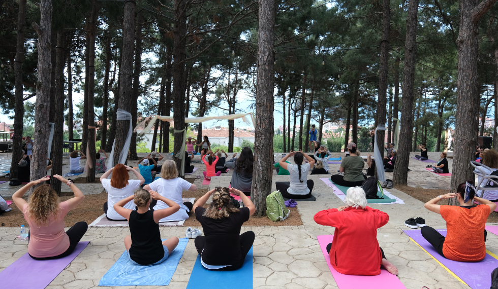 Büyükçekmeceli kadınlar Dünya Yoga Günü’nde buluştu