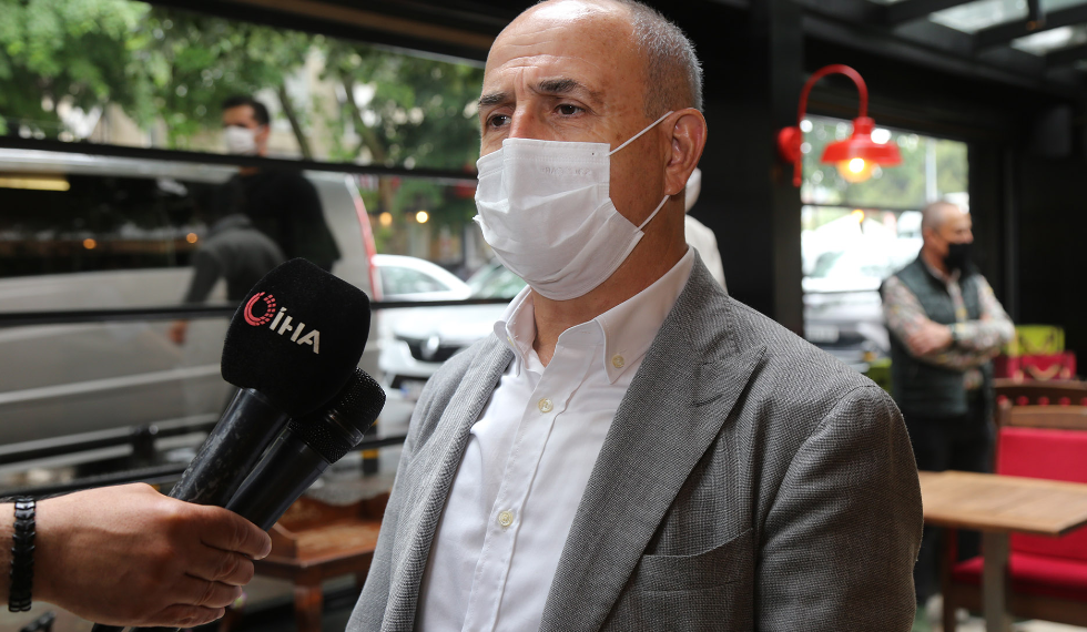 Kahvehanelerin kıraathaneye çevrilmesi için yasa teklifi önereceğim