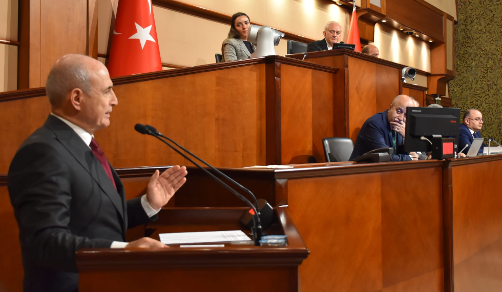 Akgün, Büyükşehir Belediye Meclisi’ni bir kez daha göreve çağırdı