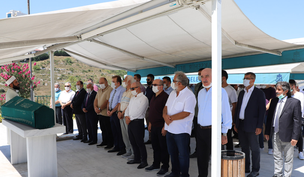 Başkan Akgün, Vecdet Öz’ü acı gününde yalnız bırakmadı