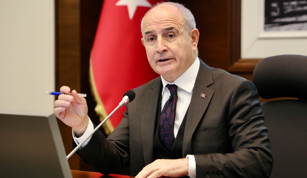 Başkan Akgün isyan etti: Nasıl yaparsanız yapın yeter ki planları çıkartın!
