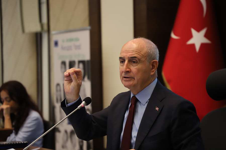 Başkan Akgün: “Kadınların ve çocukların hunharca öldürülmesi korkunç bir mese...