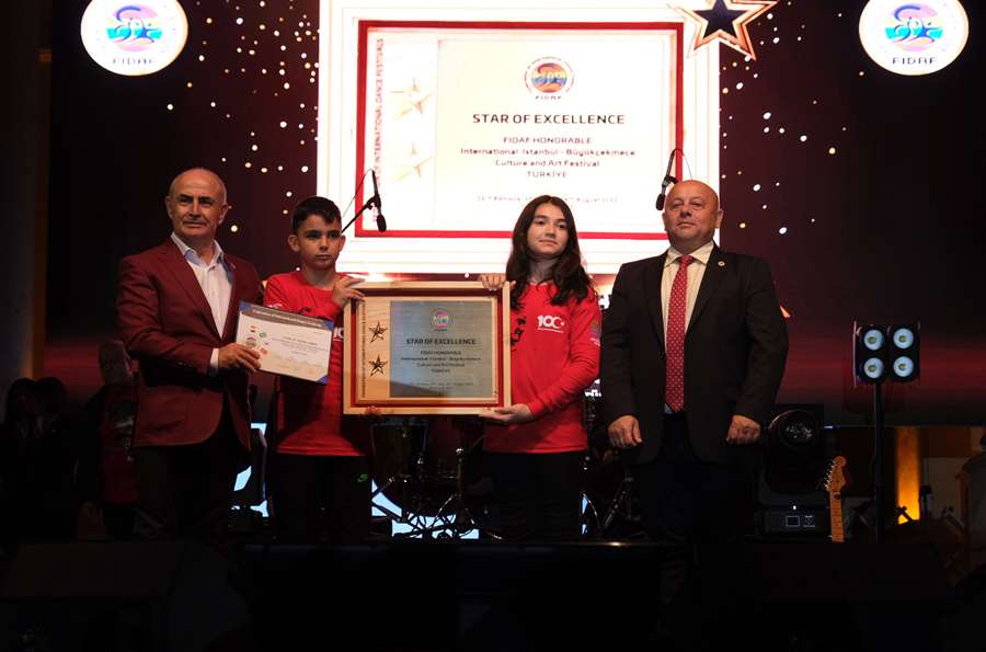 Cumhuriyet coşkusu Erol Evgin konseriyle zirve yaptı