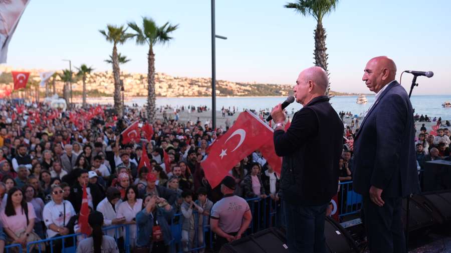 Cumhuriyet’in umudu gençler 19 Mayıs’ı doyasıya kutladı