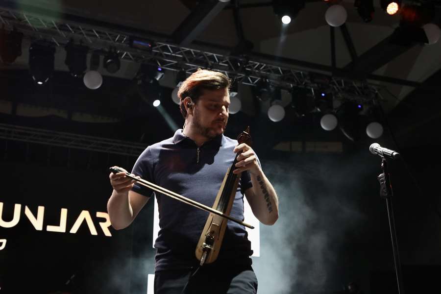 Karadeniz’in güçlü sesi Ekin Uzunlar’dan unutulmayacak konser