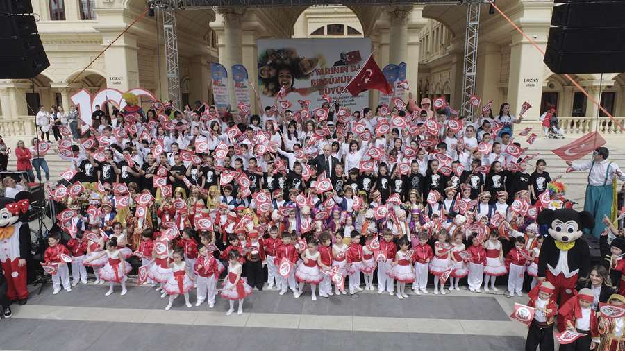 Ulusal Egemenlik ve Çocuk Bayramı’nı gönüllerince kutladılar