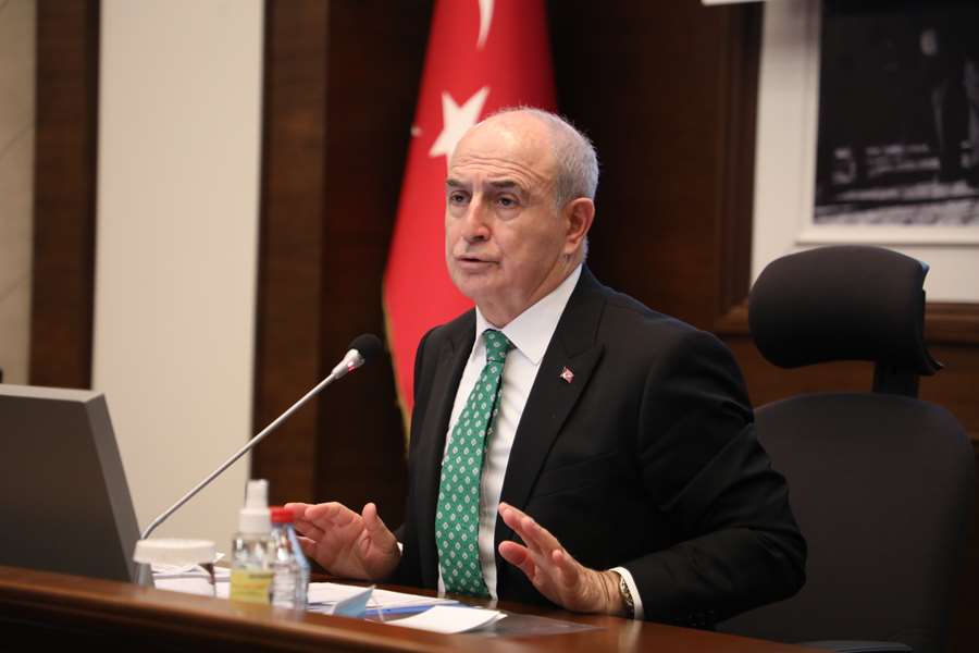 Yazana da, çizene de, televizyonda konuşana da yazıklar olsun!