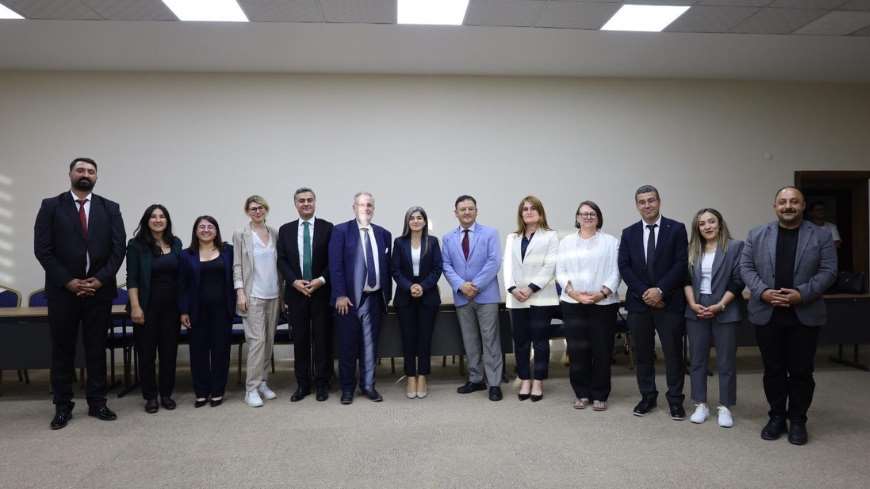 "Yerel seçilmişlerin tutuklu yargılanması ve yerlerine kayyum atanması halk i...